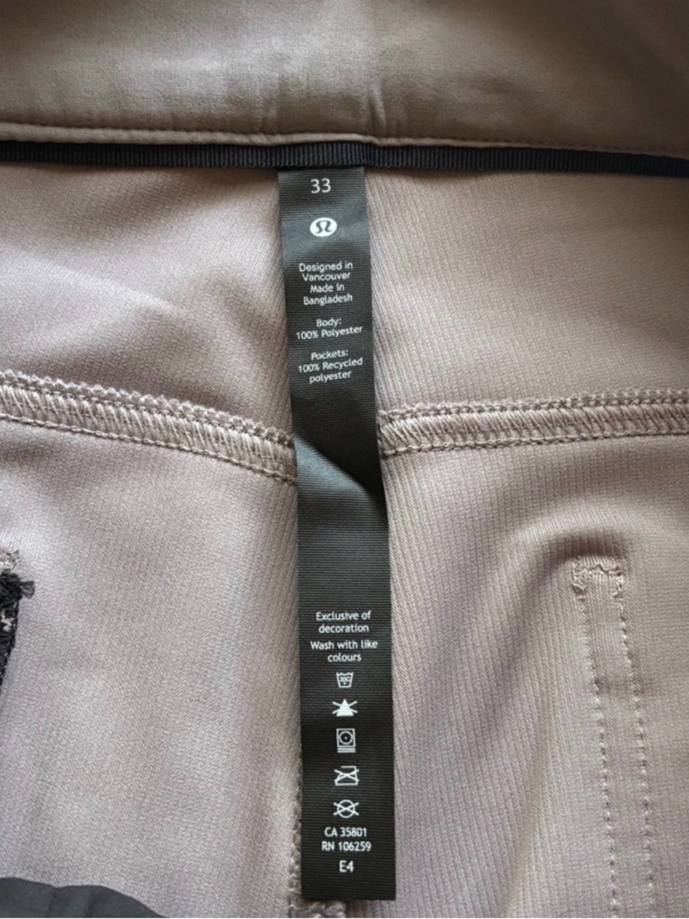 Lululemon athletica ABC relaxed fit mens Lunar Rock corduroy pant 33x27